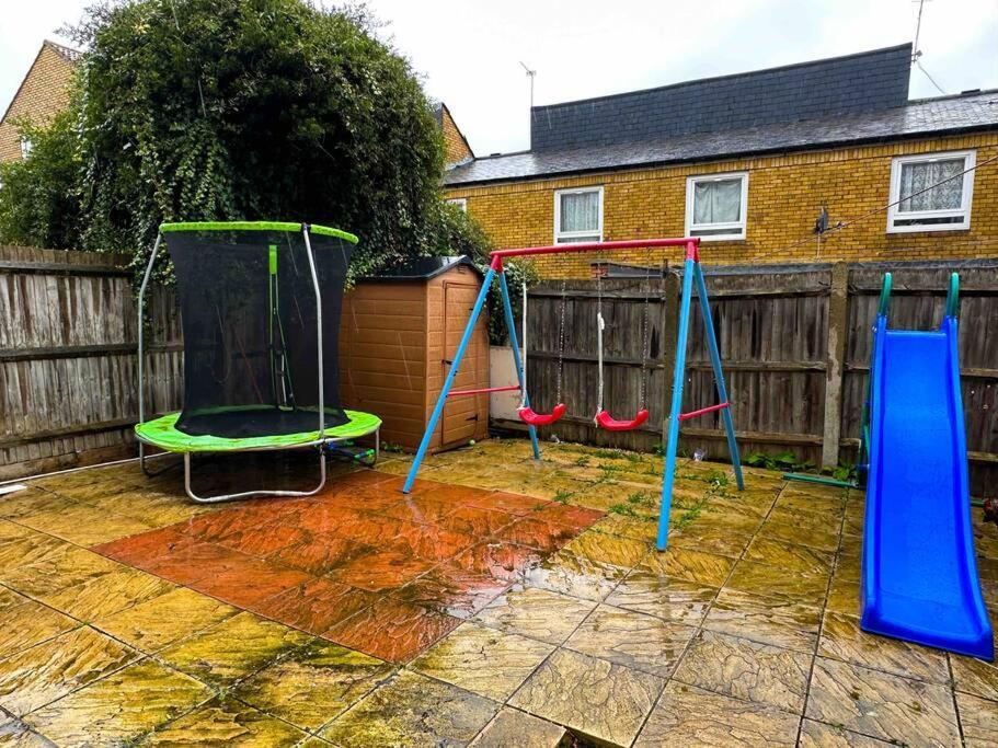 New! 4 Bedroom London House With Garden And Lawn Dış mekan fotoğraf