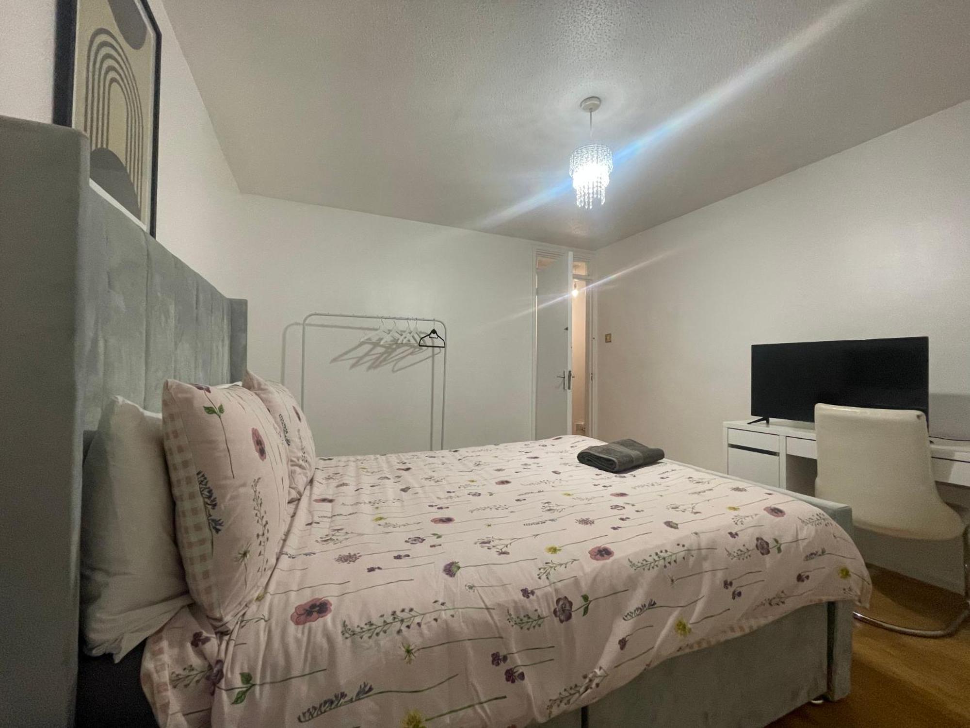 New! 4 Bedroom London House With Garden And Lawn Dış mekan fotoğraf